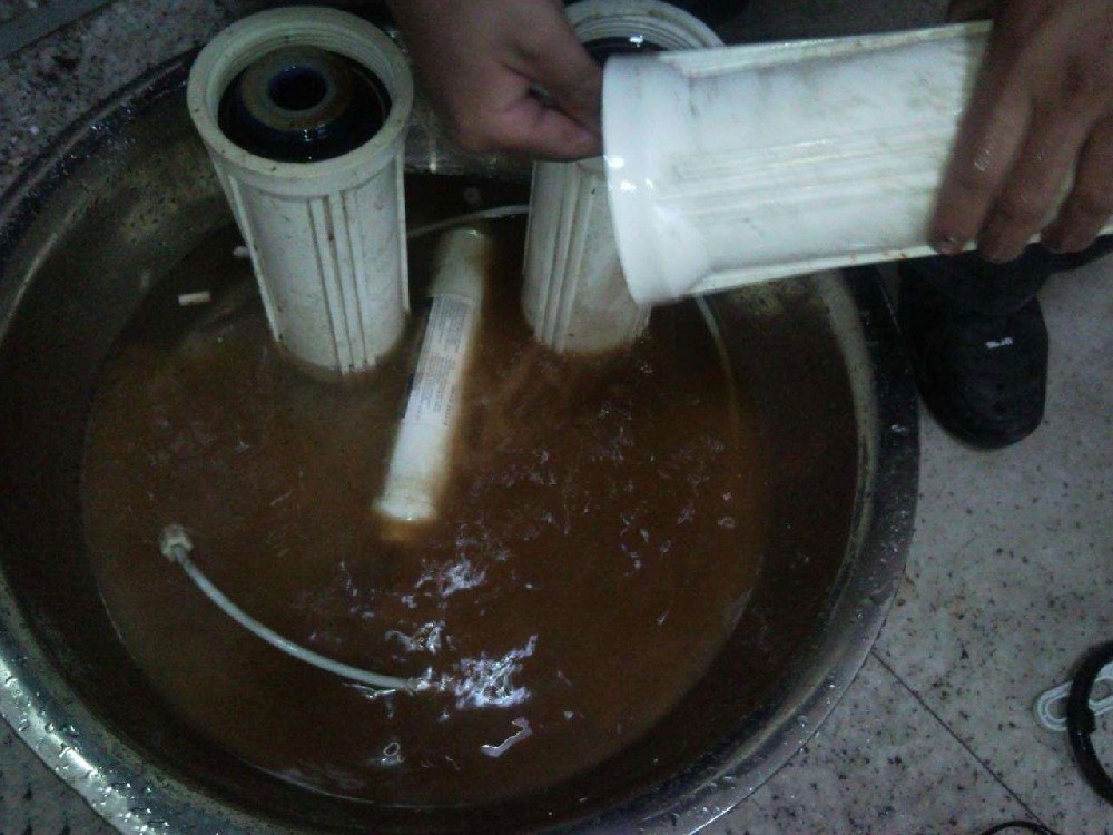 如何確定濾芯達(dá)到該更換的使用壽命？